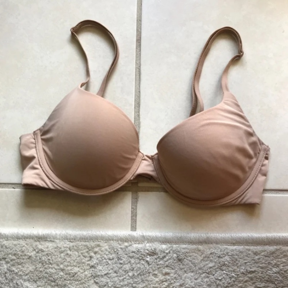 VICTORIA’s SECRET BRA